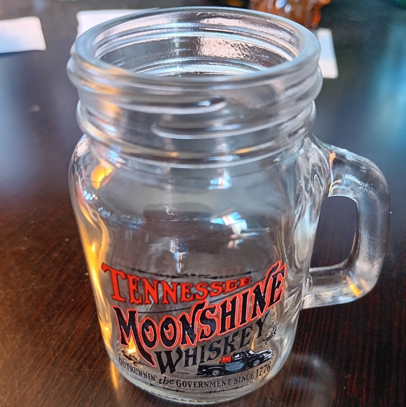 TENNESSEE MOONSHINE WHISKEY GLASS SOUVENIR - Picture 1 of 1